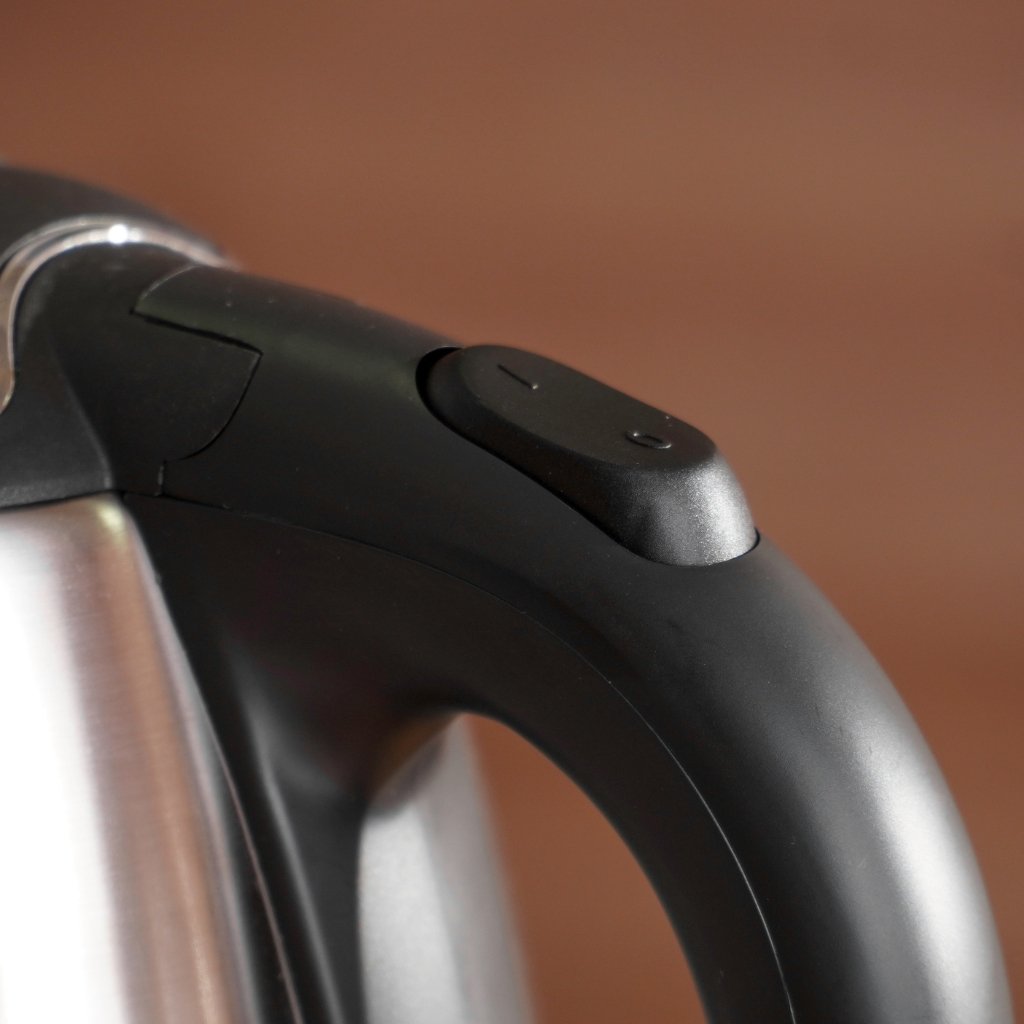 01 chaleira eletrica bene casa 220v